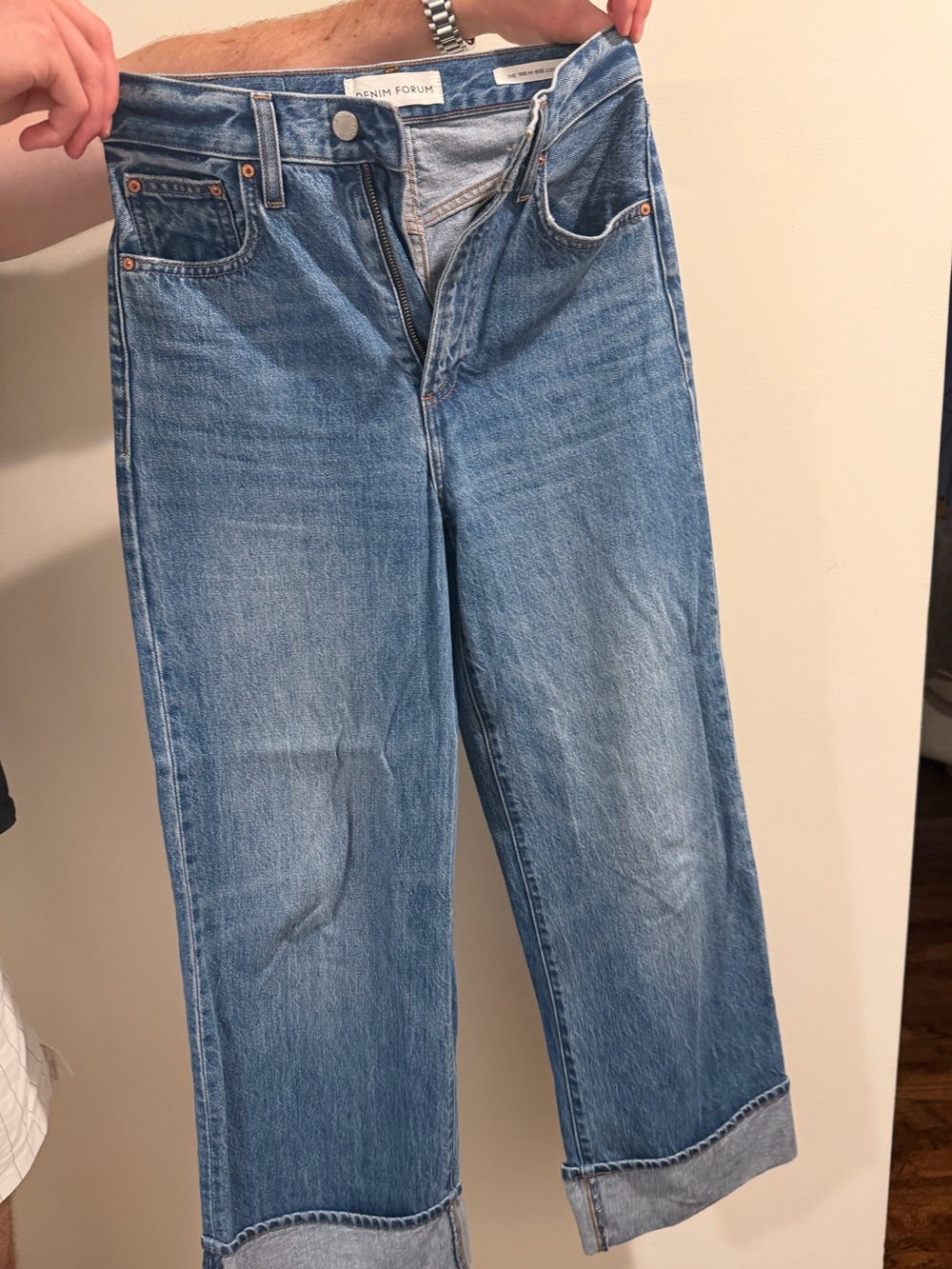 Aritzia Denim Forum 90s High Rise Loose Cuff - Dark Wash - Picture 2 of 5